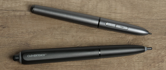 deux-stylet-ecran-interactif-clevertouch