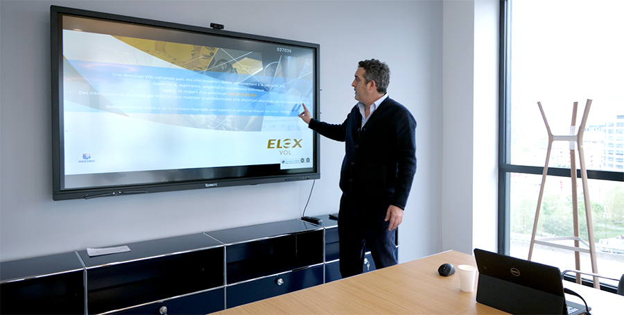 utilisation-ecran-interactif-speechitouch-interview-elex