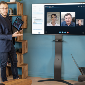 un support pour écran SpeechiDisplay